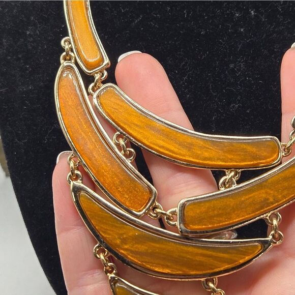"5/$25" Amber Acrylic Goldtone NWT Brand Adjustable Bib Statement Necklace - Picture 9 of 11